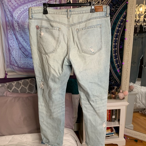 BDG Distressed Jeans - Picture 3 of 4
